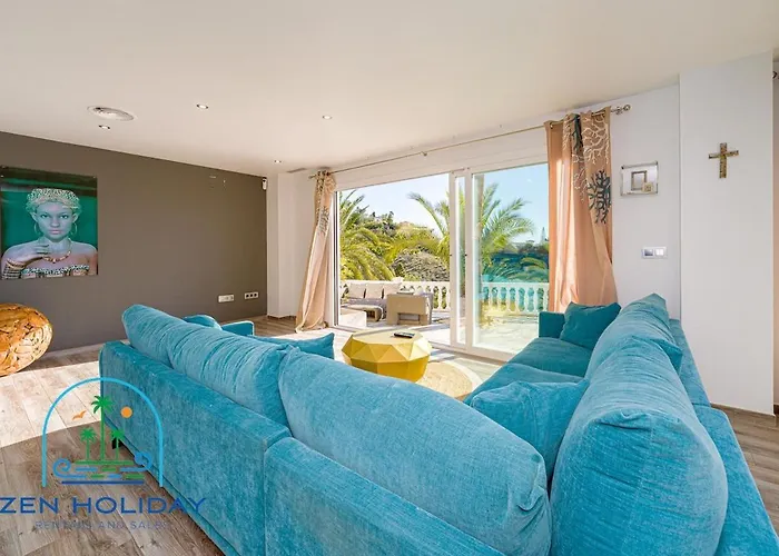 Stunning Gabriella Private Pool *