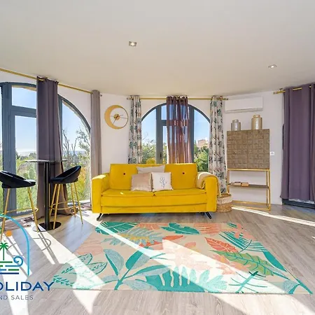 Stunning Gabriella Private Pool 别墅