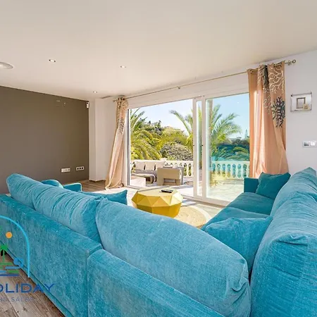 Stunning Gabriella Private Pool *