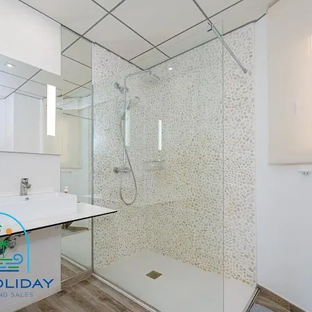 Stunning Gabriella Private Pool 别墅
